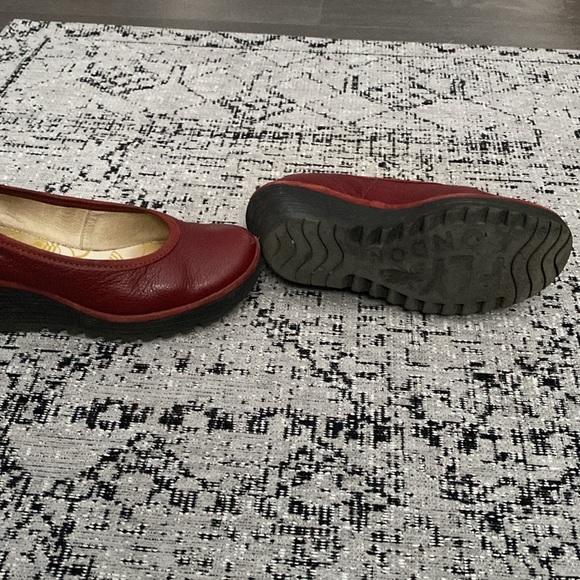 Fly London shoes - Picture 3 of 6